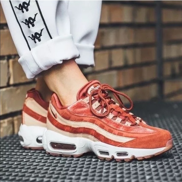 women's nike air max 95 lx casual shoes